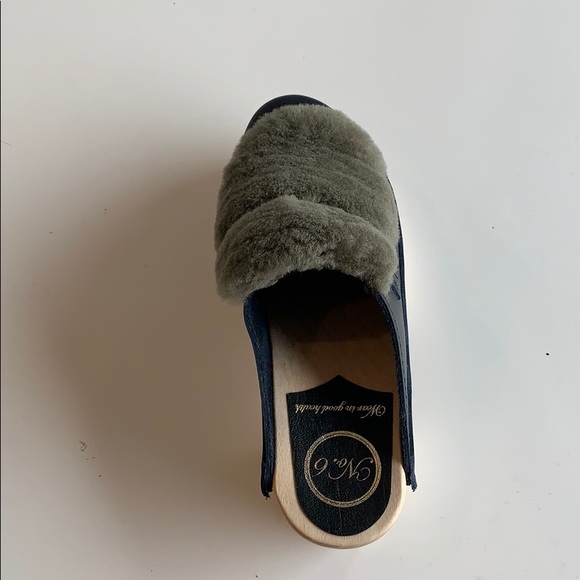 No. 6 Fur Slide in indigo storm - Picture 4 of 4